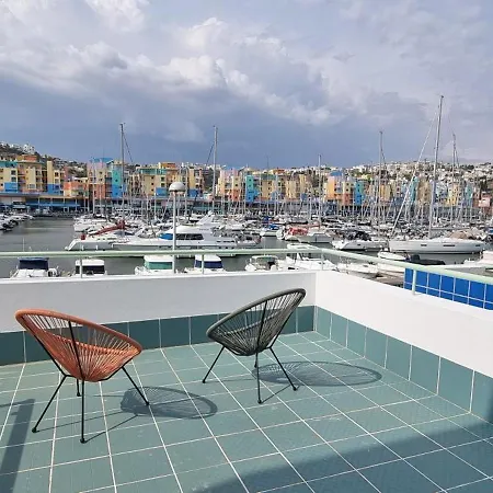 Nyaraló Marina 27 *