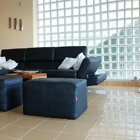 Hébergement de vacances Marina 27 *