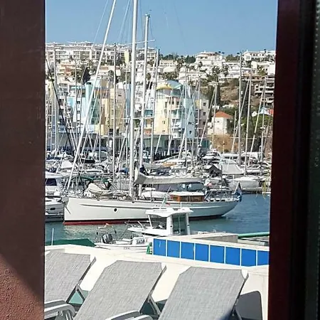 Marina 27 *